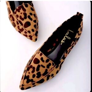 Lulu's Emmy Leopard print flat pointy toe Women’s Shoes size 8